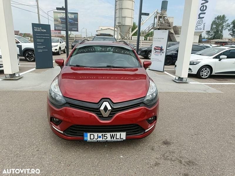 Rosu Utilizat 2017 Renault Clio GrandTour Life Break | 7.990 EUR (Preț OK) - Imagine 1/4