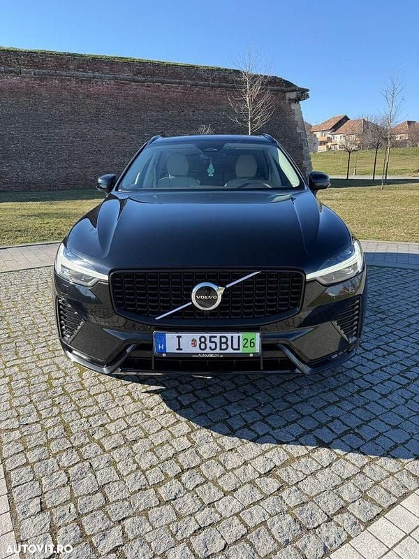 Second-hand Volvo XC60 Inscription 197 CP (144 kW) 2022 Culoarenegru SUV