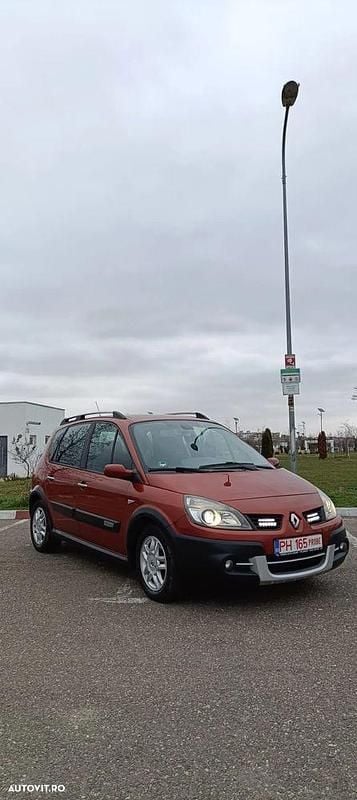 Culoarerosu Utilizat 2008 Renault Scénic II Monovolum | 2.999 EUR - Imagine 1/4