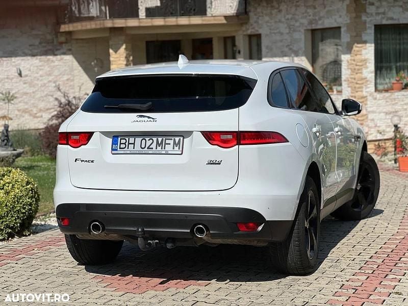 Second-hand Jaguar F-Pace 300 CP (220 kW) 2016 Culoarealb SUV