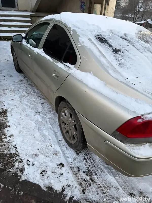 Second-hand 2004 Volvo S60 Berlinǎ | 5.000 EUR - Imagine 1/3