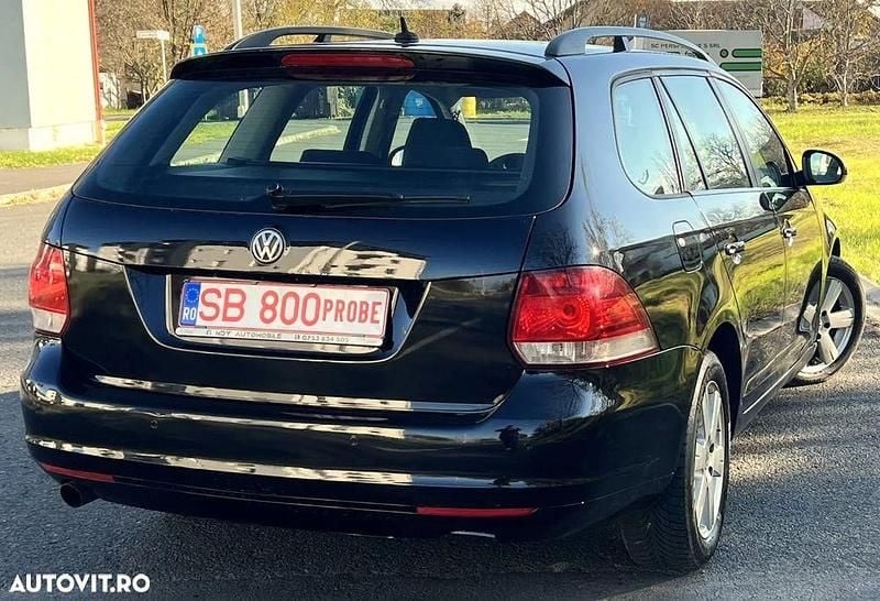Second-hand VW Golf VI Comfortline 105 CP (77 kW) 2011 Culoarenegru Hatchback