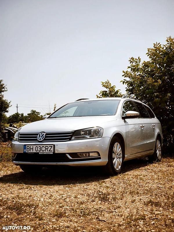 Culoaregri Utilizat 2011 VW Passat Break | 5.200 EUR (Preț OK) - Imagine 1/4