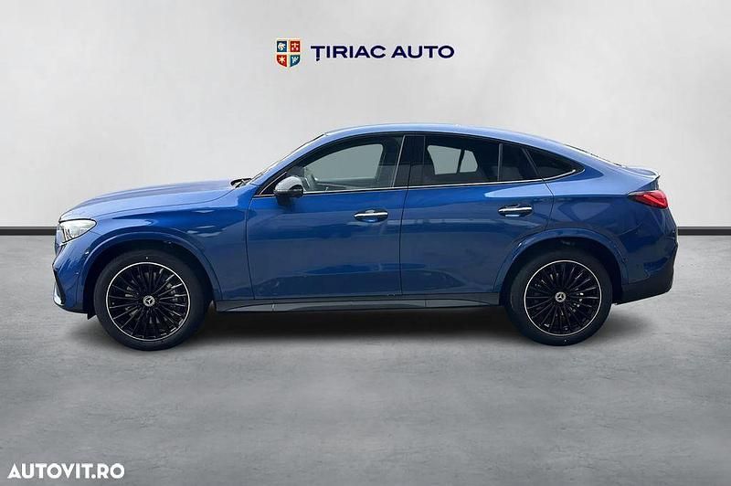 Nouă Mercedes GLC220 AMG line 197 CP (144 kW) 2025 Culoarealbastru SUV