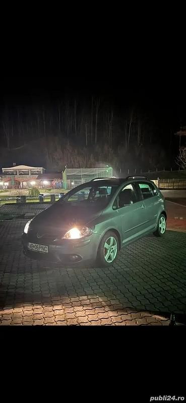 Utilizat 2008 VW Golf Plus Cross Monovolum | 4.200 EUR (Puțin scump) - Imagine 1/4