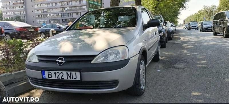 Culoareargint Utilizat 2002 Opel Corsa Club Hatchback | 1.200 EUR (Preț bun) - Imagine 1/4