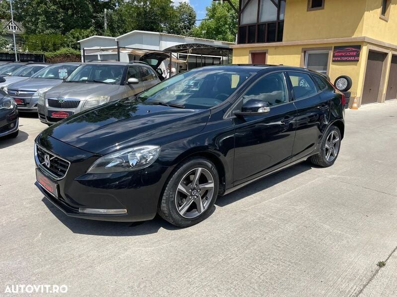 Negru Utilizat 2013 Volvo V40 Break | 7.699 EUR (Preț OK) - Imagine 1/4