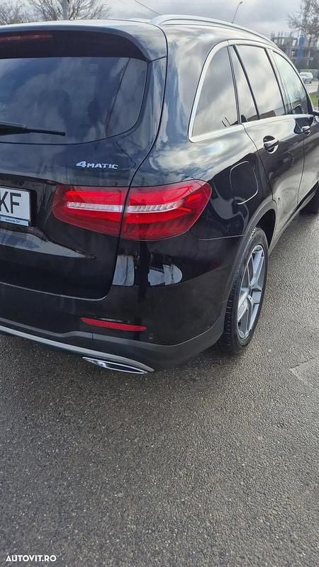 Second-hand Mercedes GLC250 AMG line 204 CP (150 kW) 2017 Culoarenegru SUV
