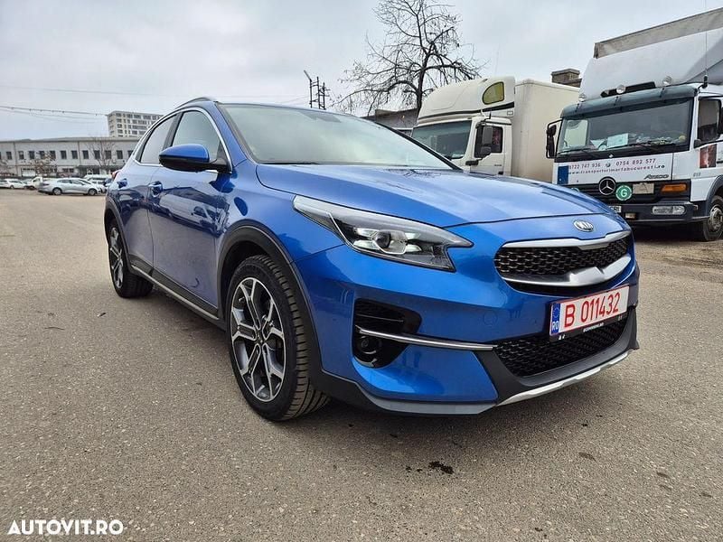 Culoarealbastru Utilizat 2021 Kia XCeed Spirit SUV | 18.200 EUR (Preț OK) - Imagine 1/4