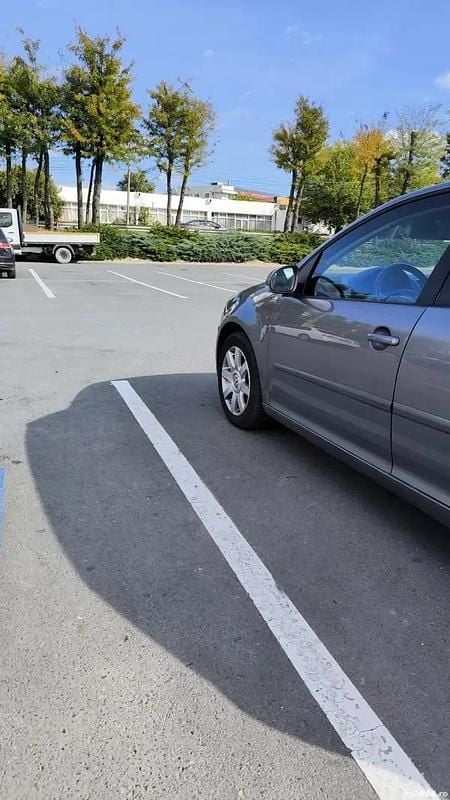 Utilizat 2009 VW Golf Berlinǎ | 3.500 EUR (Preț bun) - Imagine 1/4