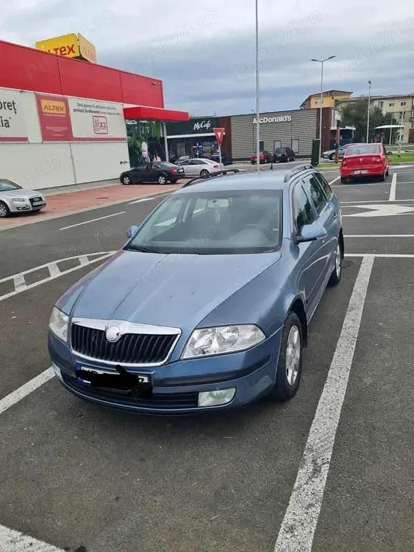 Utilizat 2008 Skoda Octavia Break | 2.600 EUR (Preț bun) - Imagine 1/4