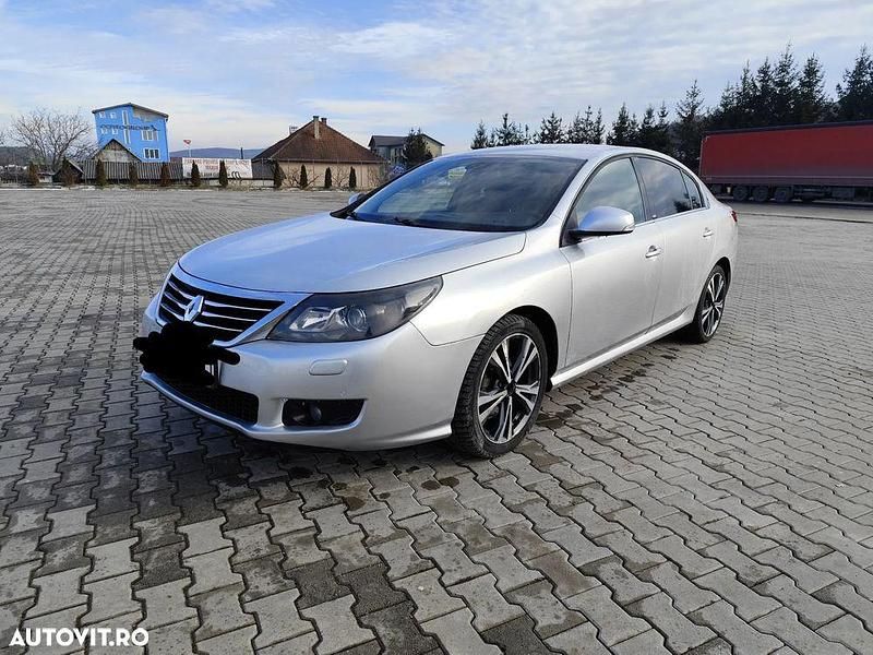Second-hand Renault Latitude Initiale 175 CP (128 kW) 2011 Culoaregri Berlinǎ