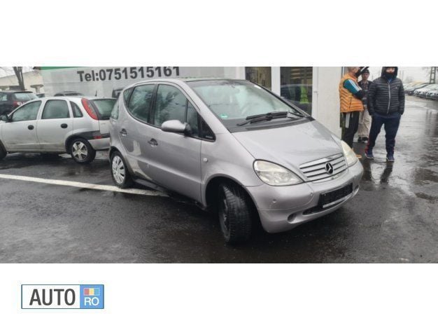 Gri Utilizat 2000 Mercedes A160 Hatchback | 999 EUR - Imagine 1/4