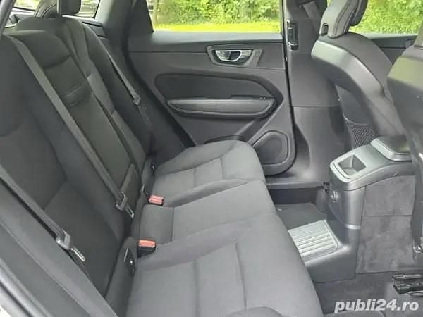 Second-hand Volvo XC60 186 CP (136 kW) 2021 Alb SUV