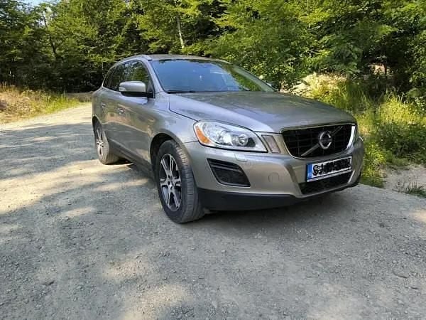 Utilizat 2012 Volvo XC60 SUV | 9.300 EUR (Preț OK) - Imagine 1/4