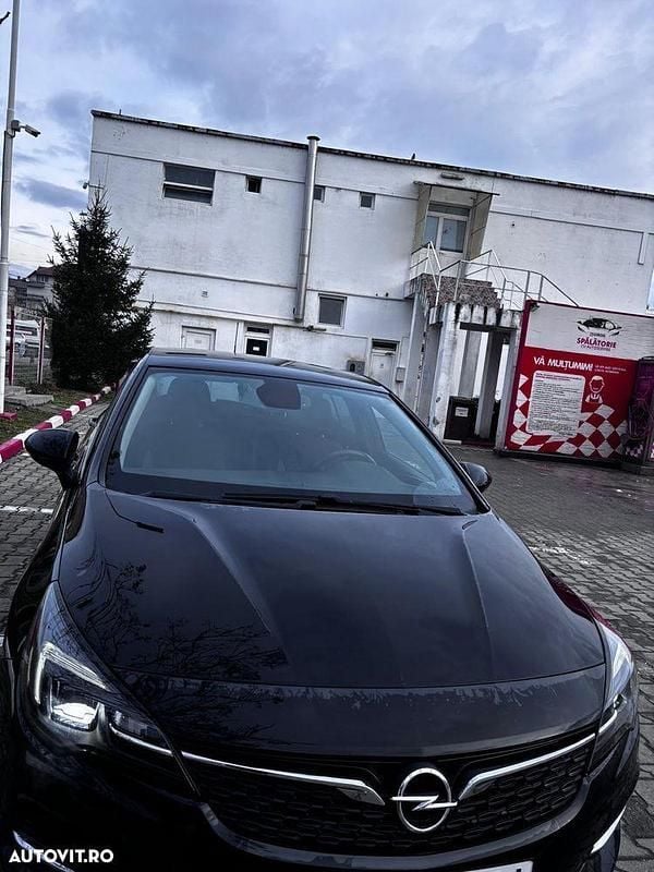 Second-hand Opel Astra 130 CP (95 kW) 2020 Culoarenegru Hatchback