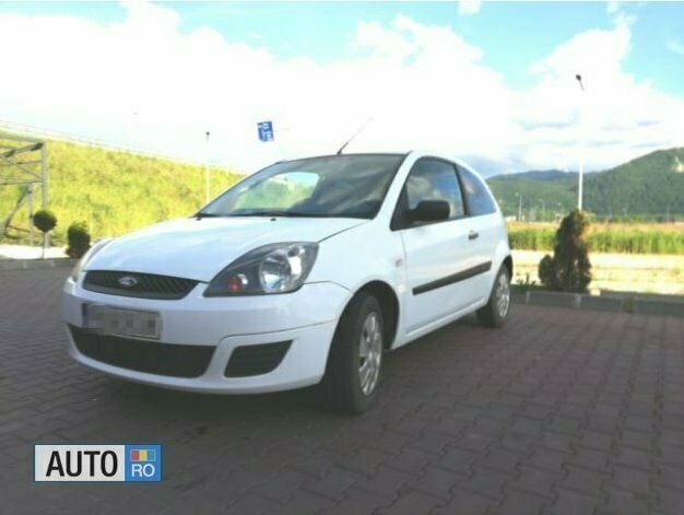 Second-hand Ford Fiesta 50 CP (36 kW) 2007 Alb Hatchback