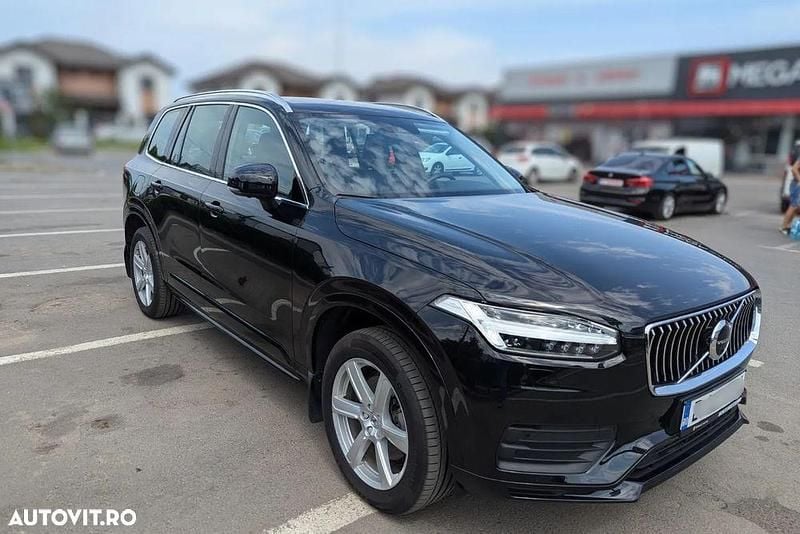 Culoarenegru Second-hand 2022 Volvo XC90 Momentum SUV | 41.950 EUR (Preț bun) - Imagine 1/4