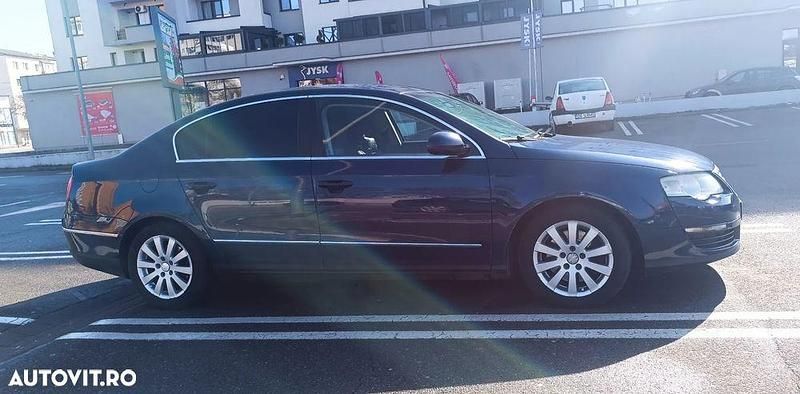 Second-hand VW Passat Comfortline 110 CP (80 kW) 2009 Culoarealbastru Berlinǎ