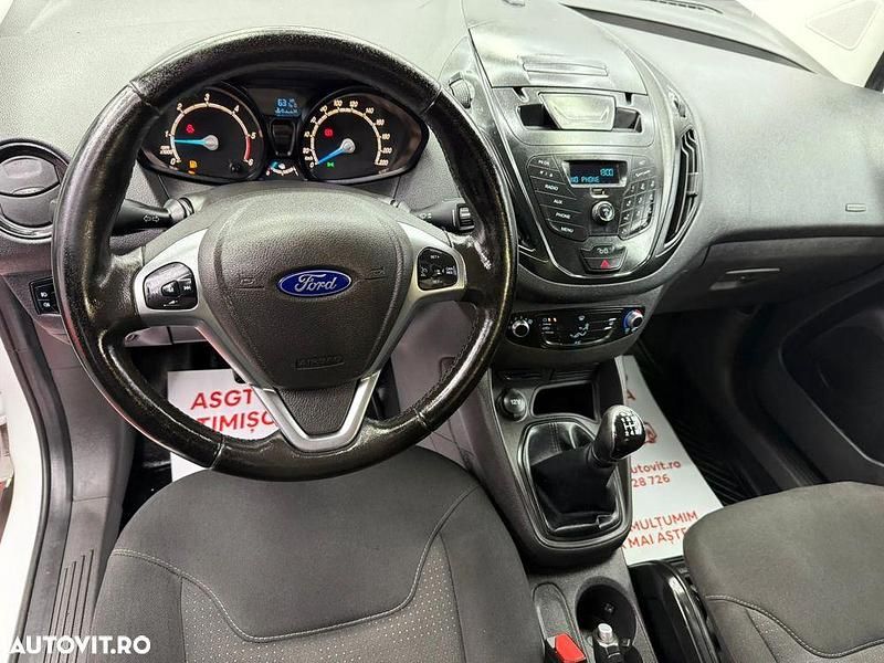 Second-hand Ford Courier 75 CP (55 kW) 2017 Culoarealb Monovolum