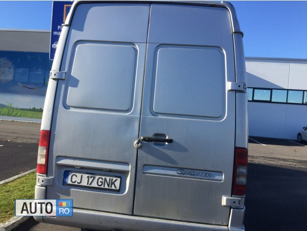 Second-hand Mercedes Sprinter 130 CP (95 kW) 2004 Gri Van