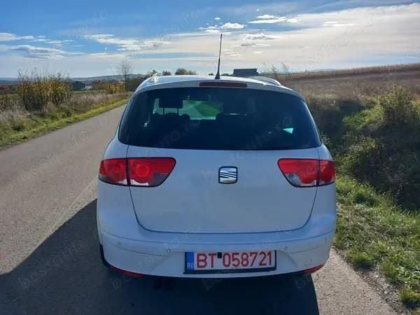 Utilizat 2010 Seat Altea XL Monovolum | 3.359 EUR (Preț OK) - Imagine 1/4