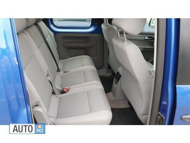 Second-hand VW Caddy 105 CP (77 kW) 2006 Albastru marin metalizat Monovolum