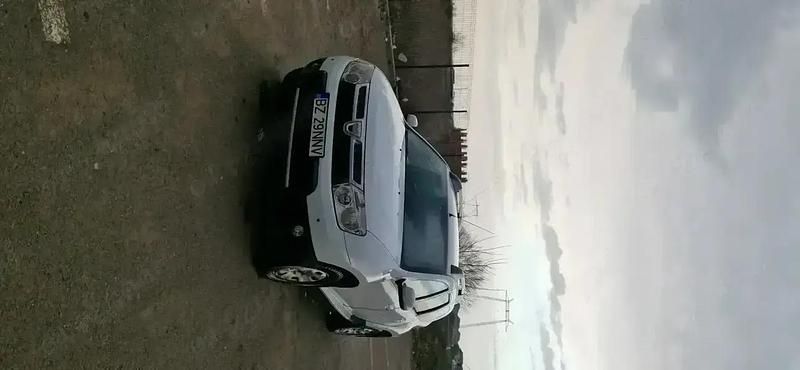 Utilizat 2011 Dacia Duster SUV | 4.700 EUR (Puțin scump) - Imagine 1/4
