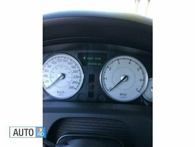 Second-hand Chrysler 300C 218 CP (160 kW) 2007 Negru Berlinǎ