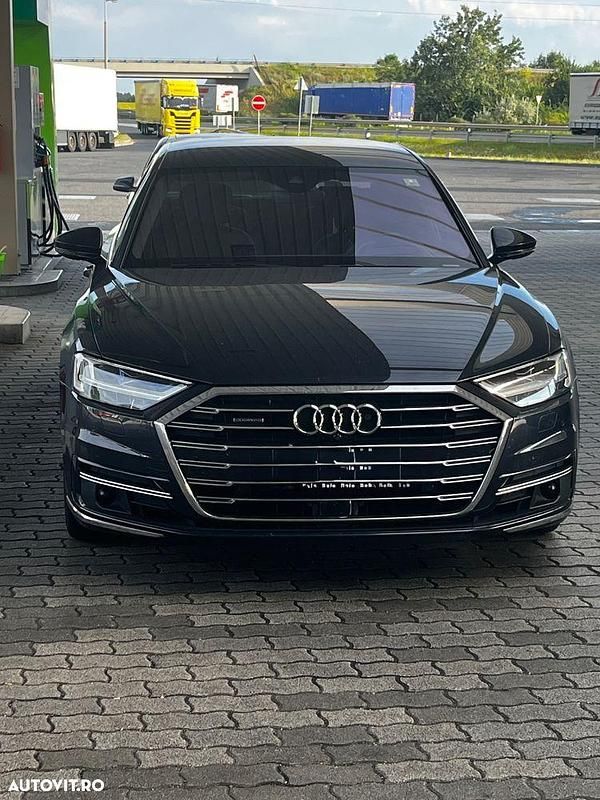 Culoarenegru Utilizat 2019 Audi A8L Berlinǎ | 55.000 EUR (Puțin scump) - Imagine 1/4