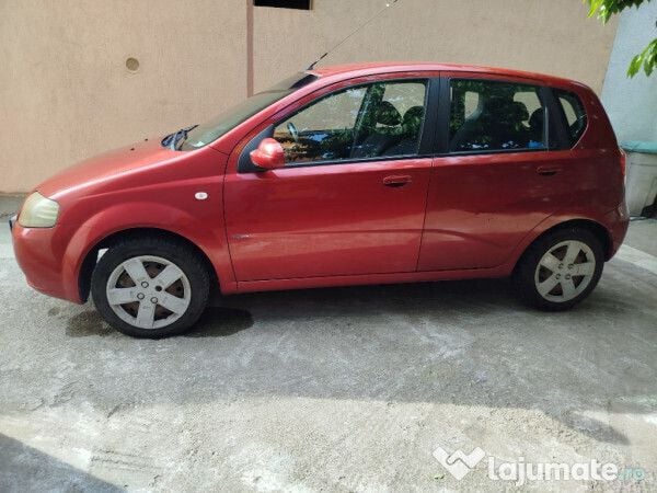 Second-hand Chevrolet Aveo 72 CP (52 kW) 2007 Rosu Hatchback