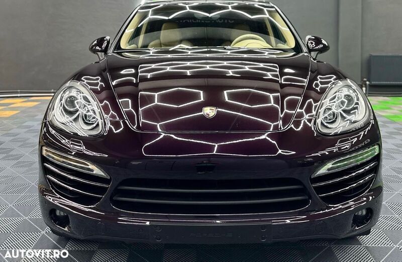 Alte culori Utilizat 2012 Porsche Cayenne SUV | 19.000 EUR (Preț OK) - Imagine 1/4