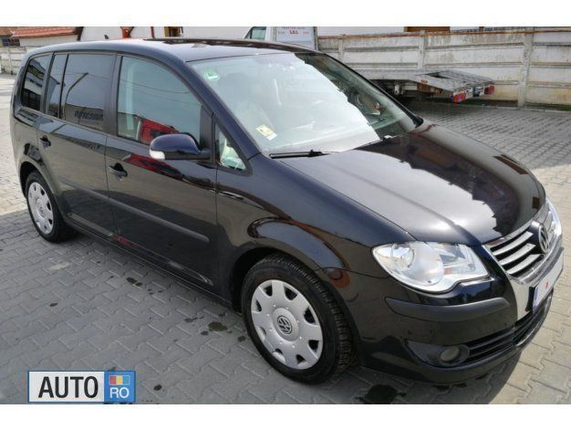 Second-hand VW Touran 105 CP (77 kW) 2008 Negru metalizat Monovolum