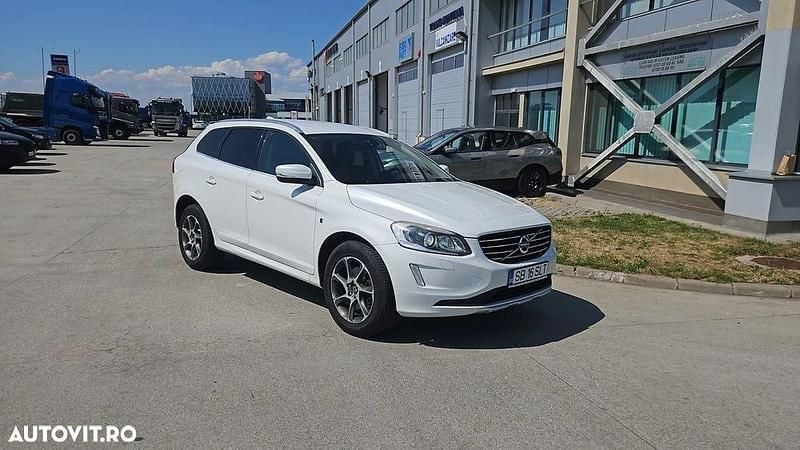 Alb Utilizat 2015 Volvo XC60 Ocean Race SUV | 12.700 EUR (Preț bun) - Imagine 1/4