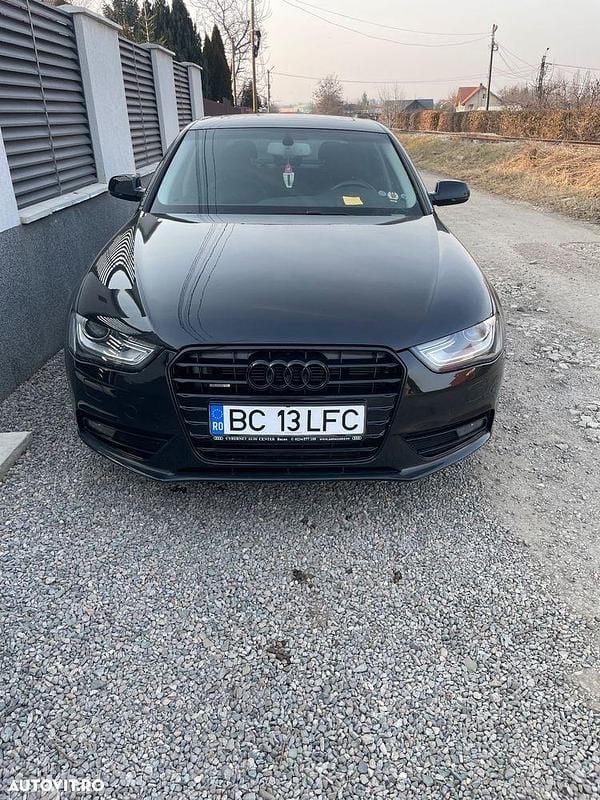 Negru Utilizat 2013 Audi A4 Comfort Hatchback | 11.499 EUR - Imagine 1/4