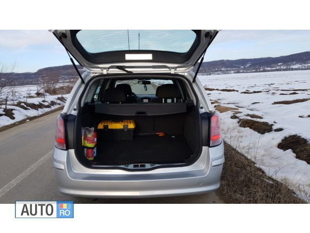 Second-hand Opel Astra 101 CP (74 kW) 2006 Argintiu Break