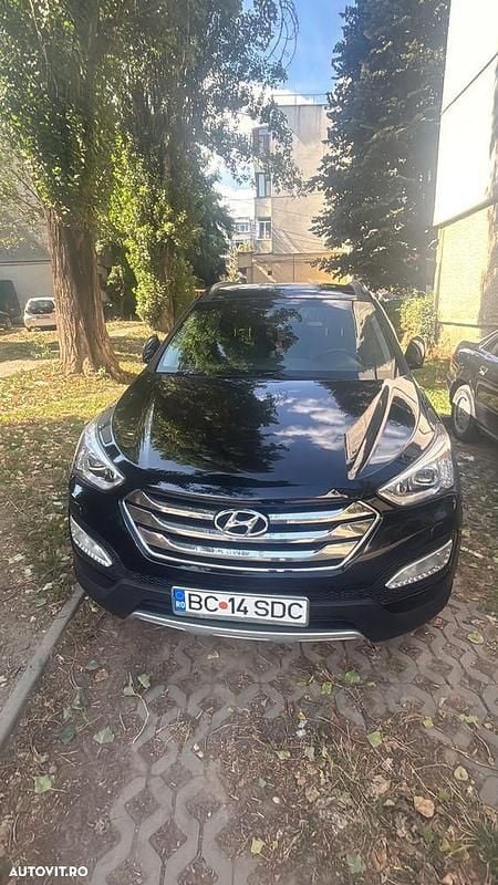Culoarenegru Utilizat 2014 Hyundai Santa Fe SUV | 10.900 EUR (Preț bun) - Imagine 1/4