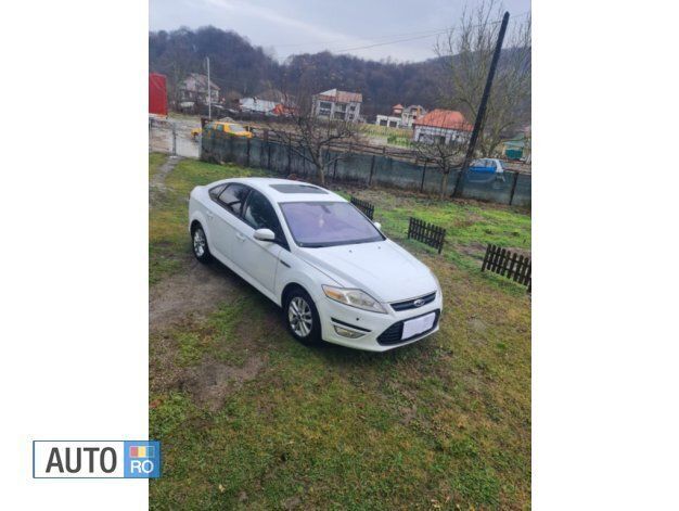 Alb Utilizat 2011 Ford Mondeo Berlinǎ | 5.900 EUR (Preț OK) - Imagine 1/4