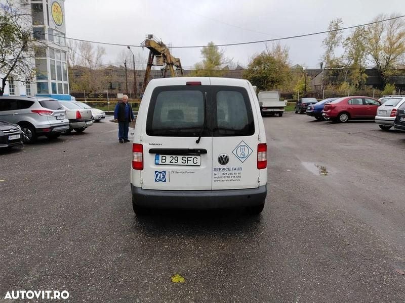 Second-hand VW Caddy 70 CP (51 kW) 2007 Culoarealb Monovolum