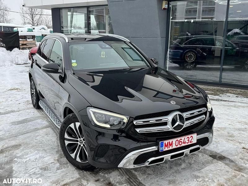 Culoarenegru Second-hand 2020 Mercedes GLC220 Exclusive SUV | 19.990 EUR (Super Preț) - Imagine 1/4
