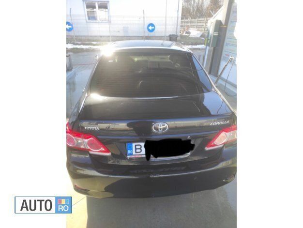 Second-hand Toyota Corolla 100 CP (73 kW) 2011 Negru Berlinǎ