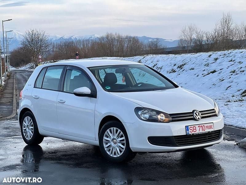Culoarealb Second-hand 2010 VW Golf VI Comfortline Hatchback | 3.995 EUR (Preț bun) - Imagine 1/4