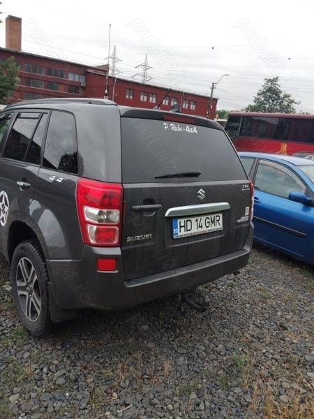 Utilizat 2011 Suzuki Grand Vitara SUV | 6.750 EUR - Imagine 1/4