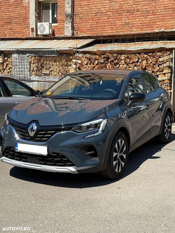 Culoarealbastru Utilizat 2023 Renault Captur Equilibre SUV | 15.200 EUR (Preț OK) - Imagine 1/4