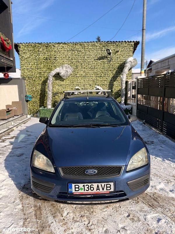Culoarealbastru Utilizat 2007 Ford Focus Ambiente Break | 899 EUR (Super Preț) - Imagine 1/4