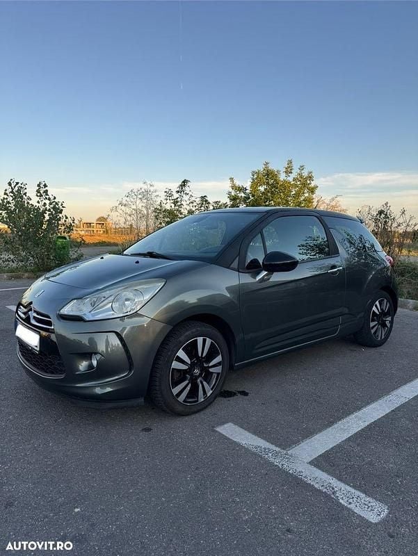 Culoareverde Utilizat 2010 Citroën DS3 Hatchback | 3.450 EUR (Preț bun) - Imagine 1/4