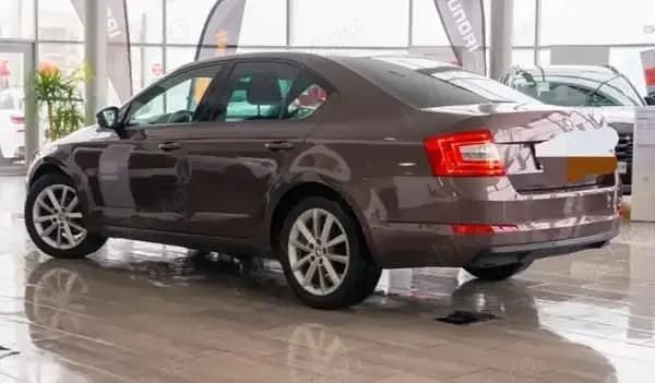 Utilizat 2015 Skoda Octavia RS Berlinǎ | 9.750 EUR (Super Preț) - Imagine 1/4