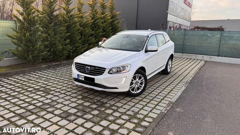 Second-hand Volvo XC60 Summum 181 CP (133 kW) 2015 Culoarealb SUV