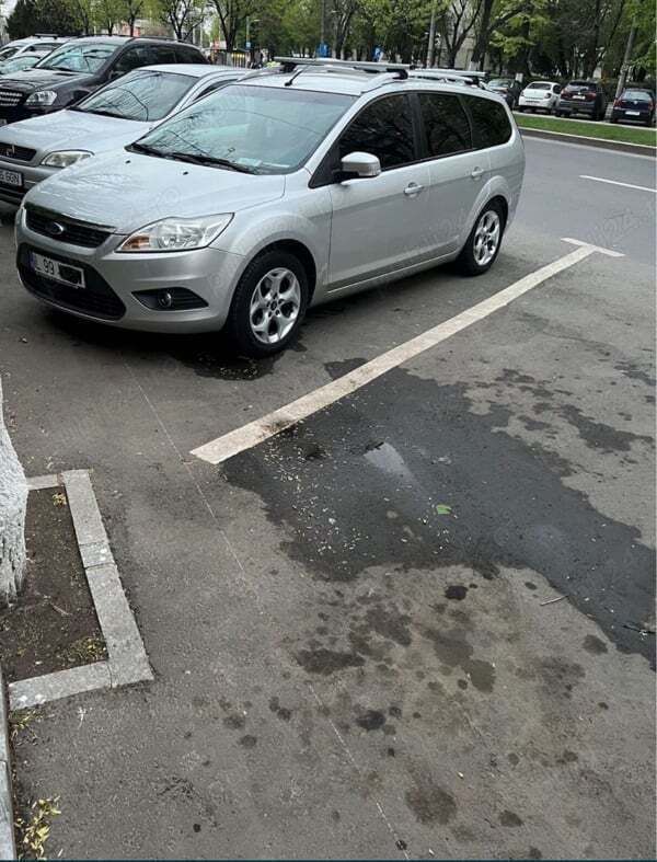 Second-hand Ford Focus 136 CP (100 kW) 2009 Argintiu Berlinǎ