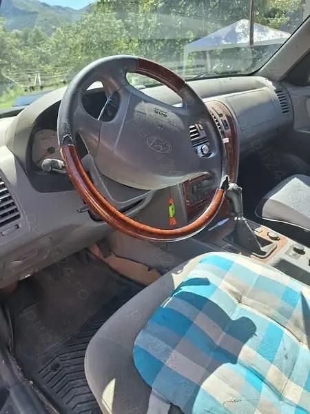 Utilizat 2005 Hyundai Terracan SUV | 2.800 EUR - Imagine 1/4